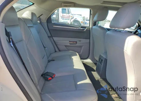 2006 Chrysler 300 Touring из США, поврежденный, VIN 2C3KA53G86H175911